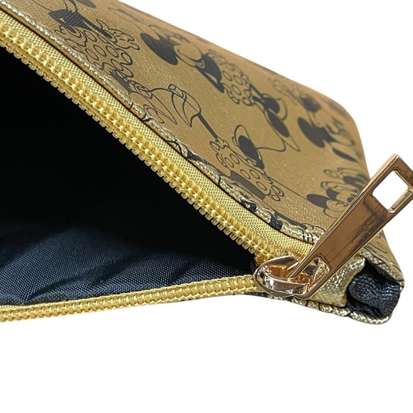 DISNEY Minnie Mouse Gold Wristlet frolicking flirty fun Minnie’s dancing whimsy - Picture 6 of 14